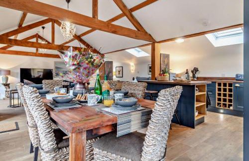 Irstead Casa | The Old Forge - Swanton Abbott