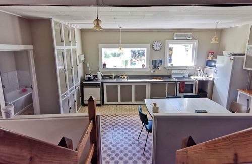 Le Bons Bay Casa | The old Hall