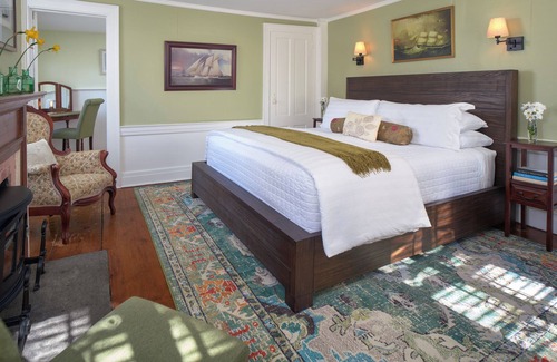 Brewster Cama Y Desayuno | The Old Manse Inn