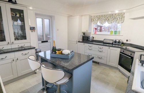 Hinderwell Cabaña | THE OLD POLICE HOUSE, pet friendly, with a garden in Hinderwell