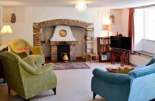 Dorchester Casa | The Old Post Office