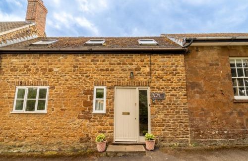 Sibford Gower Apartamento | The Old Reading Room Peaceful Village Retreat Pass the Keys