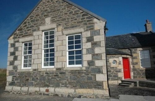 Portnahaven Casa | The Old School