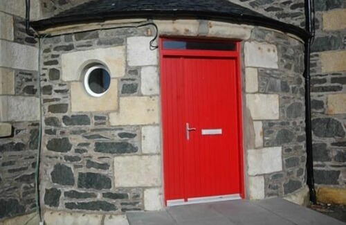 Portnahaven Casa | The Old School