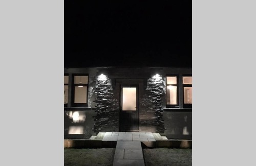 Barcaldine Casa | The old School house countryside bungalow