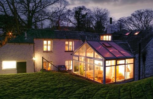 Beaumaris Casa | The Old Smithy - Cottage