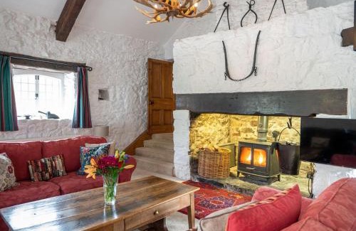 Beaumaris Casa | The Old Smithy - Cottage