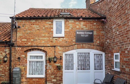 Skegness Cabaña | THE OLD STABLES, pet friendly in Burgh Le Marsh