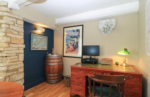 Sherston Casa | The Old Swan