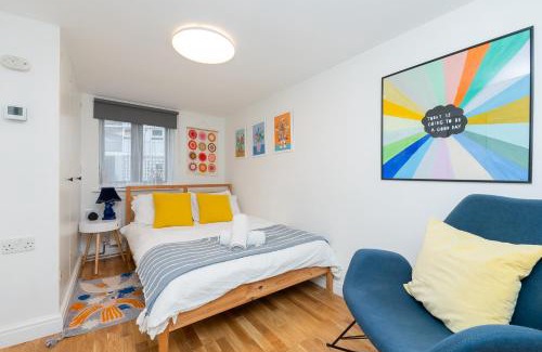 Bristol Apartamento | The Old Wire Factory - 2 bed, Close to city centre, Fast wifi, comfortable home from home
