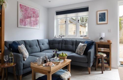 Monkton Combe Casa | The Old Workshop, Monkton Combe - Elegant Cotswolds Retreat near Bath