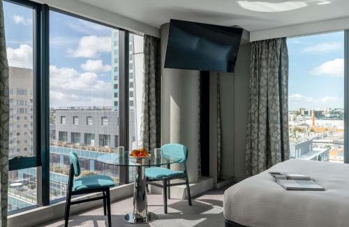 South Yarra Hotel | The Olsen Melbourne Art Series