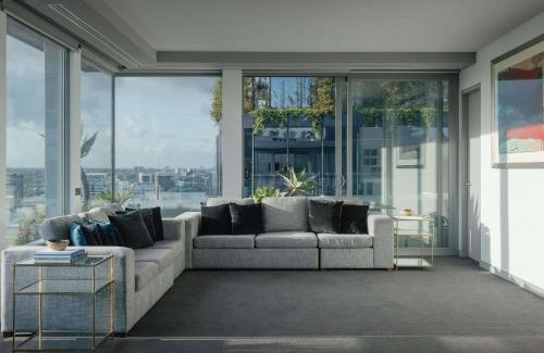 South Yarra Hotel | The Olsen Melbourne Art Series
