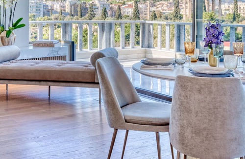 Mets Apartamento | The One Acropolis | King Suite with balcony