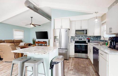 North Ocean City Casa | The Orange Crush - 5BR Beachfront Family Retreat