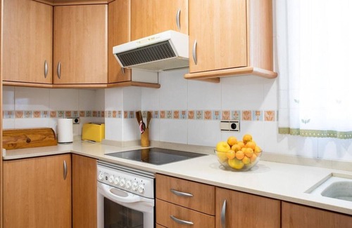 L'Eliana Chalet De Esquí | The Orange Lemon Tree House by Florit Flats