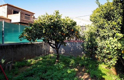 L'Eliana Chalet De Esquí | The Orange Lemon Tree House by Florit Flats