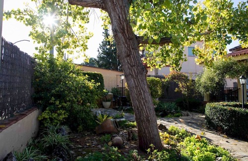 L'Eliana Chalet De Esquí | The Orange Lemon Tree House by Florit Flats