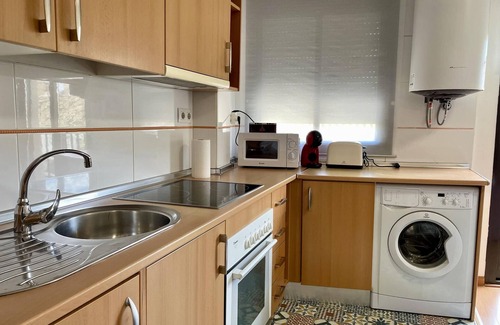 Distrito Sur Apartamento | El Balcón de los Naranjos: Apartamento nuevo y equipado cerca del Puente Romano en Córdoba