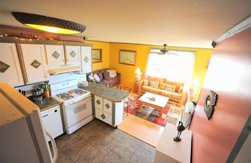 Dewey Beach Apartamento | Sea View Haven Pasos a la playa Apartamento de 2 dormitorios para familias / perros