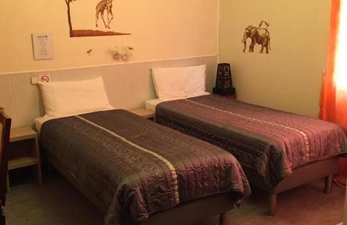 Parentis-en-Born Hotel | The Originals Boutique, Hôtel Lakeside, Biscarrosse , Lac