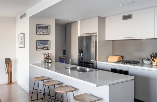 Newcastle Apartamento | The Outlook - 3 bedroom apartment overlooking Newcastle Beach