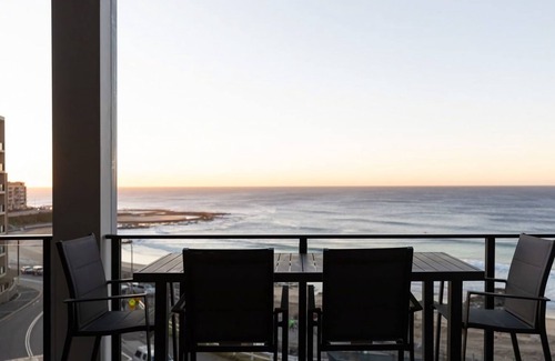 Newcastle Apartamento | The Outlook - 3 bedroom apartment overlooking Newcastle Beach