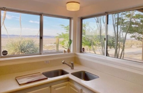 Panorama Heights Casa | The Outpost Joshua Tree: Hot Tub, GameRoom, JTNP