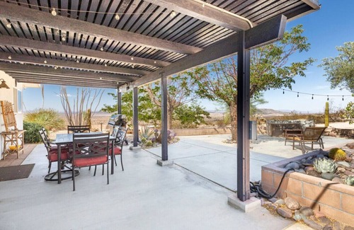 Panorama Heights Casa | The Outpost Joshua Tree: Hot Tub, GameRoom, JTNP