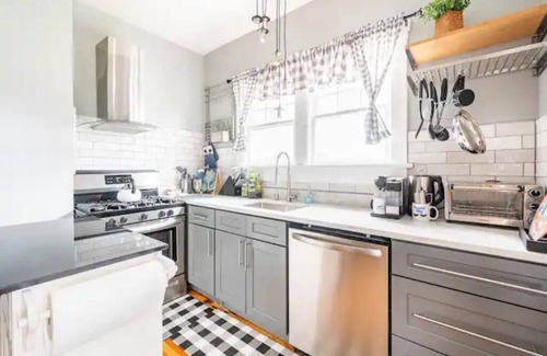 Newburgh Casa | The Overlook 350- Where Family and Friends Retreat