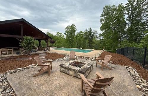 Nebo Casa | The Overlook at Lake James