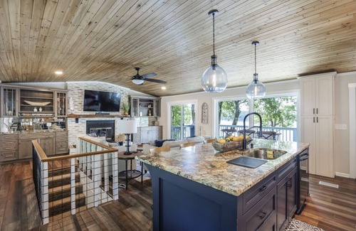 Leesville Casa | The Overlook at Langford - Private dock with SUPs, Kayaks, and Ping Pong