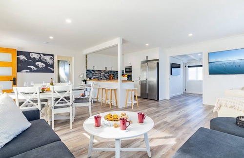 Anna Bay Casa | The Pacific Pearl,16 Pacific Avenue, Anna Bay - pet friendly, air con