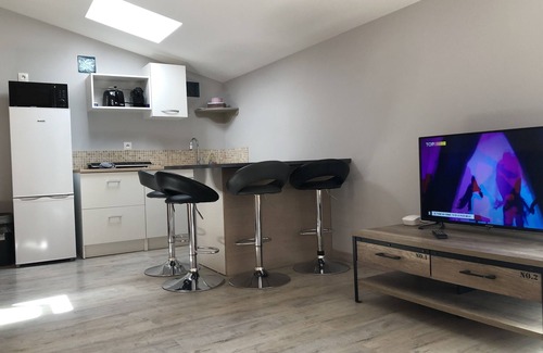 Remoulins Apartamento | The Pacificae near the Pont du Gard