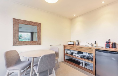Renwick Cabaña | The Packing Shed - Blenheim Holiday Home