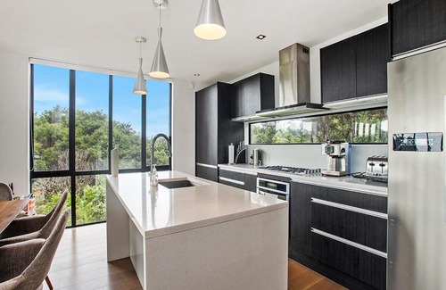 Palm Beach Casa | The Palm Beach Treehouse - Palm Beach Holiday House