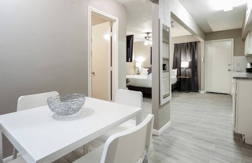 MacGregor Apartamento | The Palm Flats 04! Zoo! Museums! Medical Center!