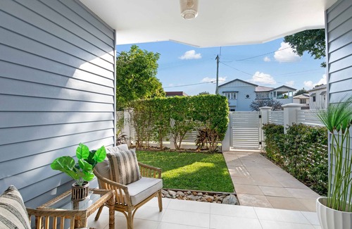 Ascot Apartamento | The Leaf Home / secure courtyard / airport