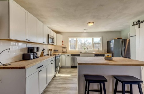Sandbridge Casa | The Palm House | 880 ft from the Beach | Private Pool, Dog Friendly