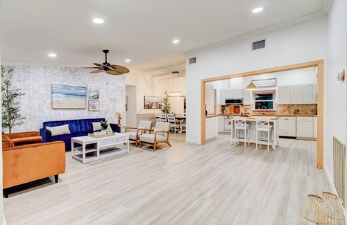 Trailer Estates Casa | The Palms Beach House Retreat