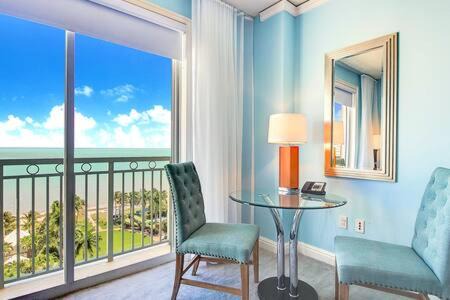 Key Biscayne Casa | The Palms, Ocean View Studio Located at Ritz Carlton - Key Biscayne