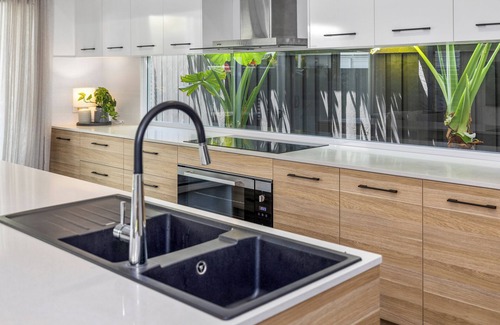 Kingscliff Casa | 'The Palms on Nautilus' - Beach house on the park & sea