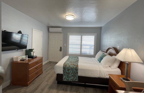 Shell Beach Hotel | The Palomar Inn