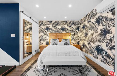 Westchester Casa | The Palomino - AMAZING Chic-Luxe, Private, Guest House - Pool, Sauna, Free Parking