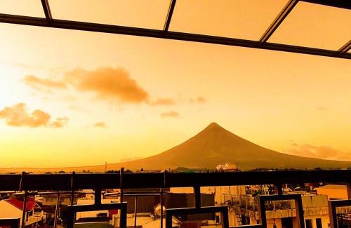 Legazpi Apartamento | The Panorama Penthouse Daraga