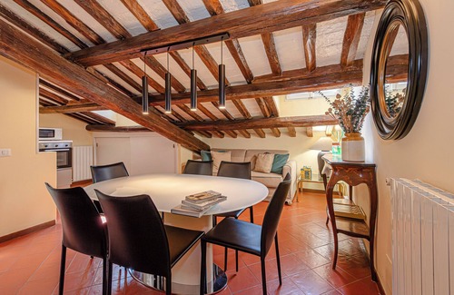 Rome City Centre Apartamento | Apto de lujo. en antiguo edificio noble - 50 metros del Panteón - Pequeña terraza