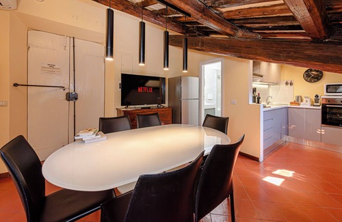 Rome City Centre Apartamento | Apto de lujo. en antiguo edificio noble - 50 metros del Panteón - Pequeña terraza
