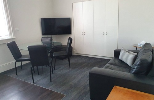 East Bunbury Hotel | The Parade Hotel