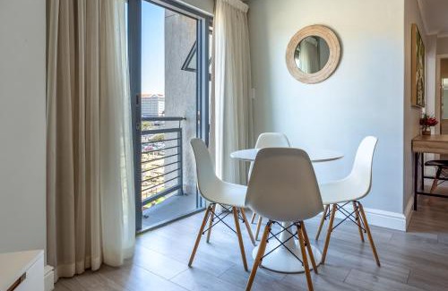 Observatory Apartamento | The Paragon NOMAD Walk to Restaurants in a Trendy Central Area