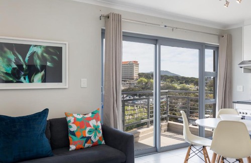 Observatory Apartamento | The Paragon Urbane CENTRALLY LOCATED, MODERN COMFORTS
